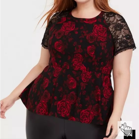NWOT TORRID 3X Peplum Crepe Lace Sleeve Top - Picture 1 of 5